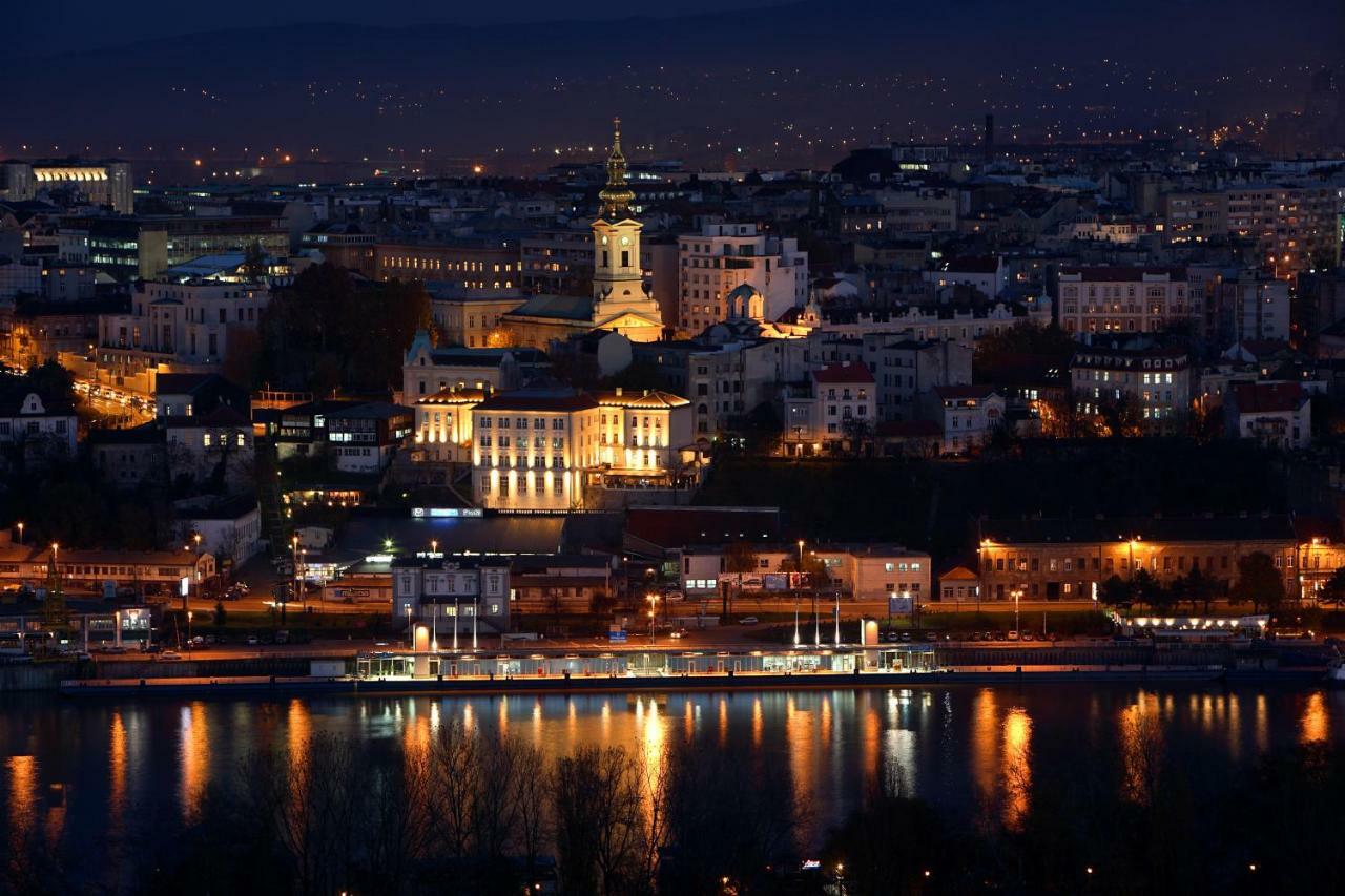 Red Rouz Belgrade Exterior photo