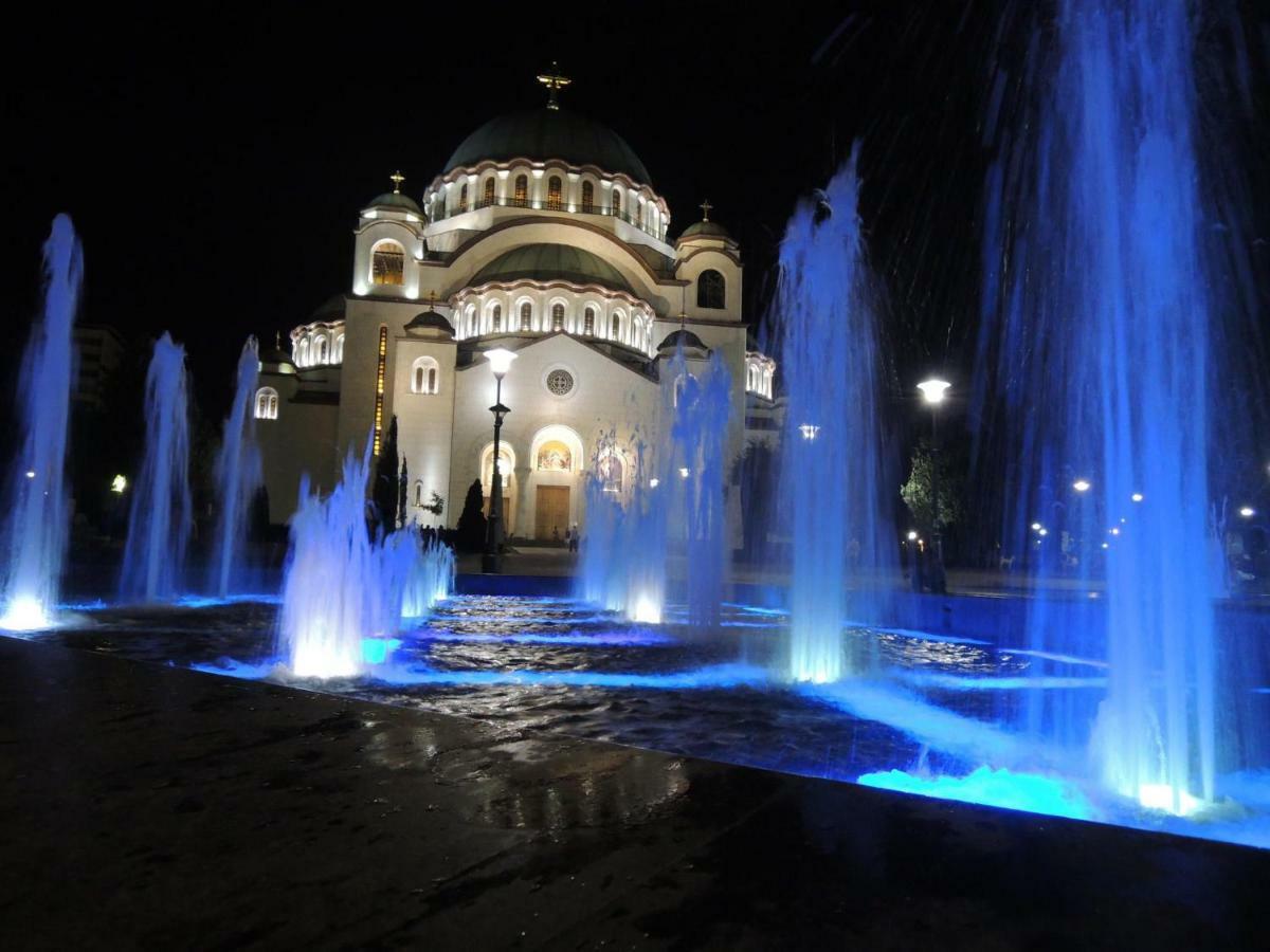 Red Rouz Belgrade Exterior photo